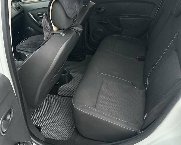 Білий Рено Логан, об'ємом двигуна 1.5 л та пробігом 127 тис. км за 7350 $, фото 42 на Automoto.ua