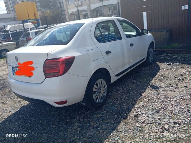 Белый Рено Логан, объемом двигателя 1.2 л и пробегом 151 тыс. км за 6500 $, фото 1 на Automoto.ua