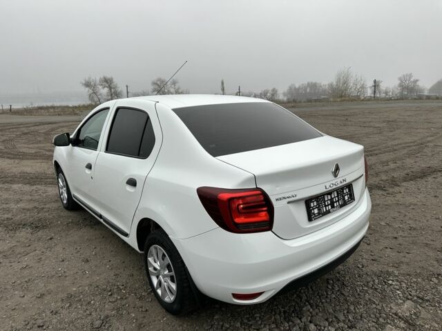 Белый Рено Логан, объемом двигателя 1.5 л и пробегом 153 тыс. км за 6999 $, фото 7 на Automoto.ua