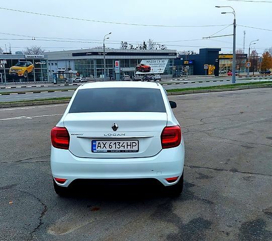 Білий Рено Логан, об'ємом двигуна 1.1 л та пробігом 261 тис. км за 5300 $, фото 4 на Automoto.ua