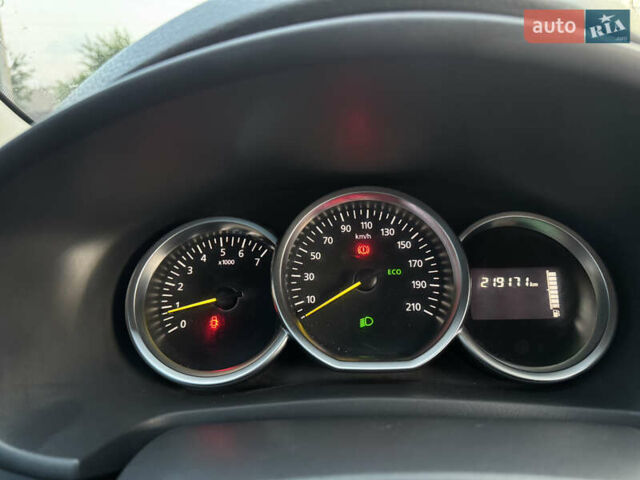 Белый Рено Логан, объемом двигателя 1.46 л и пробегом 219 тыс. км за 6999 $, фото 35 на Automoto.ua