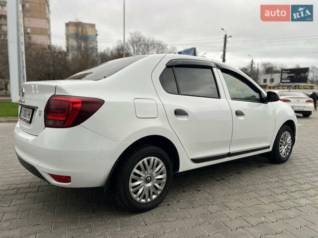 Белый Рено Логан, объемом двигателя 1.14 л и пробегом 140 тыс. км за 7950 $, фото 7 на Automoto.ua
