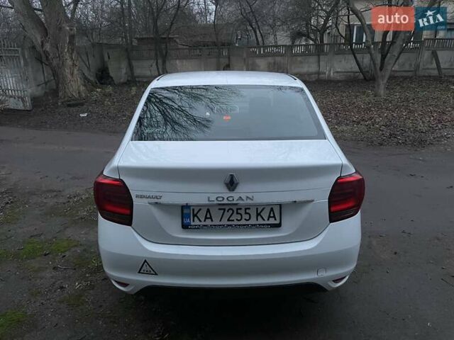 Білий Рено Логан, об'ємом двигуна 1.15 л та пробігом 219 тис. км за 4999 $, фото 3 на Automoto.ua