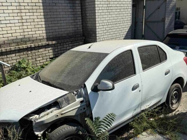 Білий Рено Логан, об'ємом двигуна 1.5 л та пробігом 250 тис. км за 3500 $, фото 5 на Automoto.ua