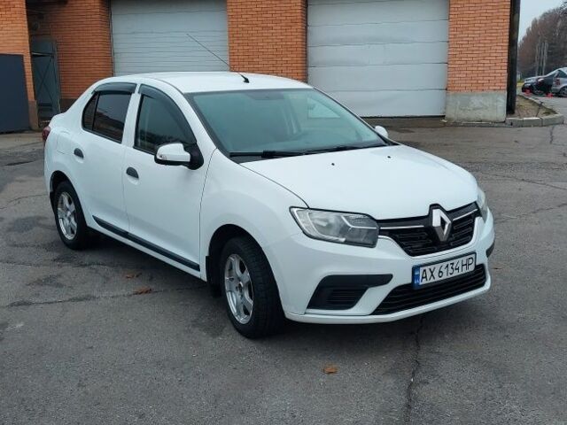 Білий Рено Логан, об'ємом двигуна 1.1 л та пробігом 261 тис. км за 5500 $, фото 3 на Automoto.ua