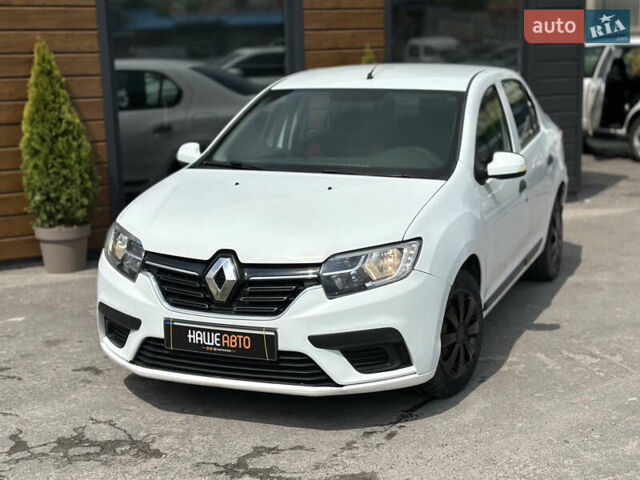 Белый Рено Логан, объемом двигателя 1.15 л и пробегом 137 тыс. км за 5200 $, фото 2 на Automoto.ua