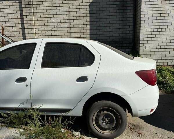 Білий Рено Логан, об'ємом двигуна 1.5 л та пробігом 250 тис. км за 3500 $, фото 3 на Automoto.ua