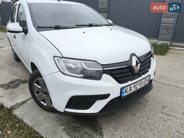 Белый Рено Логан, объемом двигателя 1.15 л и пробегом 217 тыс. км за 4900 $, фото 1 на Automoto.ua
