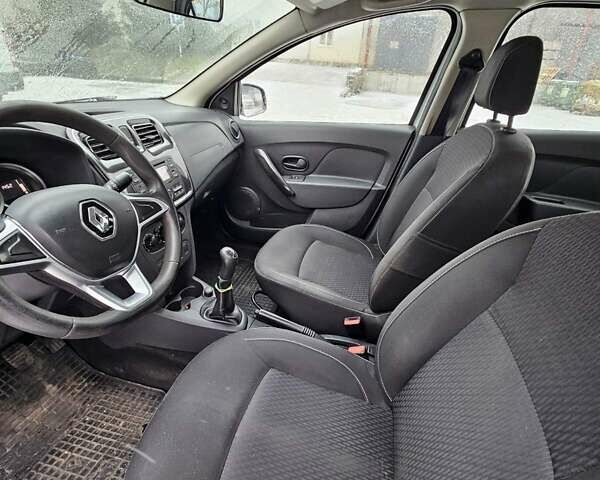 Білий Рено Логан, об'ємом двигуна 1.46 л та пробігом 294 тис. км за 5700 $, фото 4 на Automoto.ua