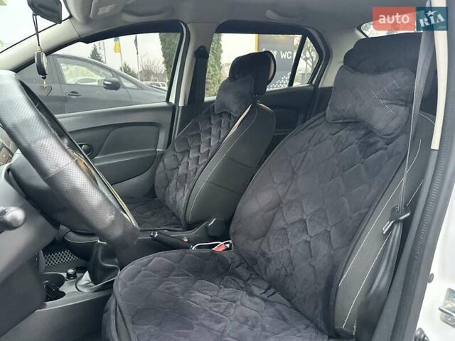 Білий Рено Логан, об'ємом двигуна 1.5 л та пробігом 127 тис. км за 7400 $, фото 7 на Automoto.ua