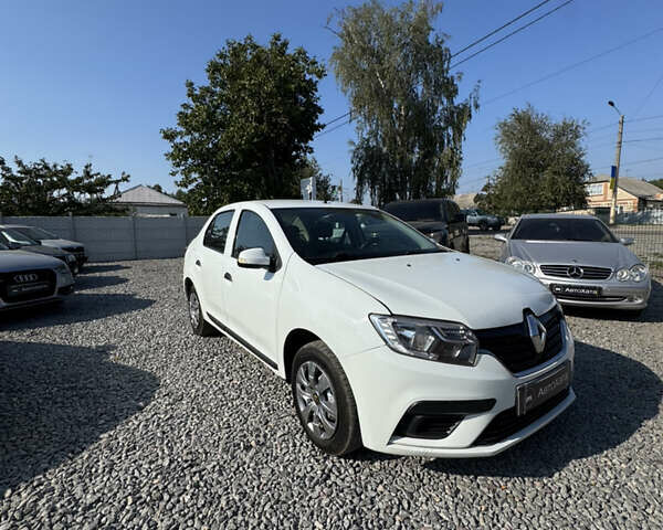 Белый Рено Логан, объемом двигателя 1.15 л и пробегом 240 тыс. км за 4999 $, фото 2 на Automoto.ua