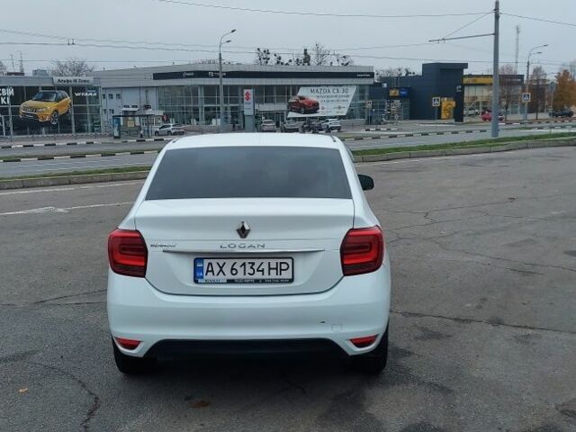 Білий Рено Логан, об'ємом двигуна 1.1 л та пробігом 261 тис. км за 5500 $, фото 4 на Automoto.ua