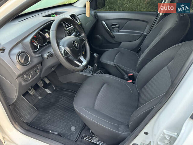 Белый Рено Логан, объемом двигателя 1.15 л и пробегом 200 тыс. км за 5200 $, фото 10 на Automoto.ua