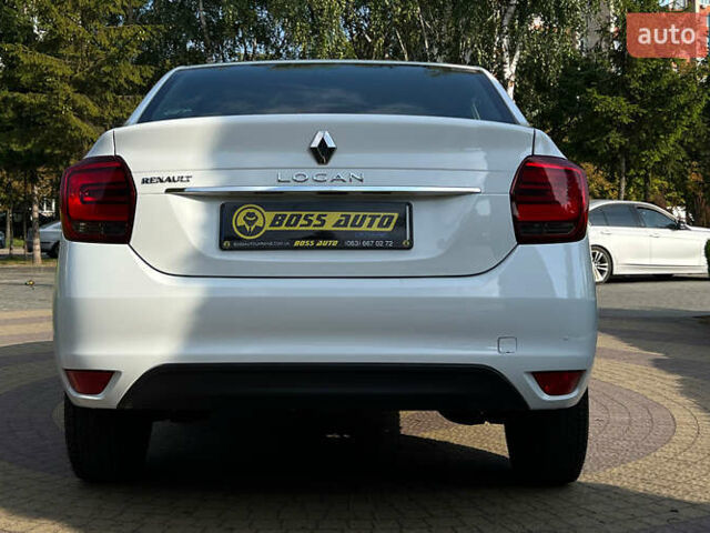 Белый Рено Логан, объемом двигателя 1.5 л и пробегом 107 тыс. км за 8999 $, фото 5 на Automoto.ua