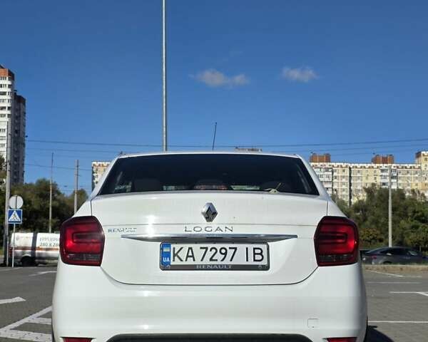 Белый Рено Логан, объемом двигателя 1.15 л и пробегом 133 тыс. км за 6550 $, фото 2 на Automoto.ua