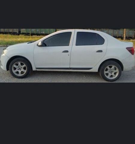 Рено Логан 2017 у Нетешине на Automoto.ua Білий Рено Логан, об'ємом двигуна 0 л та пробігом 269 тис. км за 6999 $, фото 3 на Automoto.ua