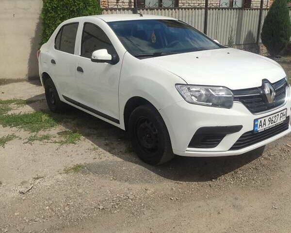 Белый Рено Логан, объемом двигателя 1.46 л и пробегом 177 тыс. км за 7000 $, фото 3 на Automoto.ua