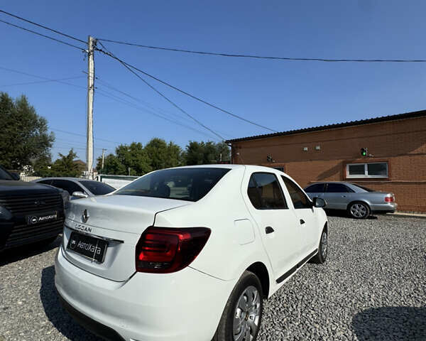 Белый Рено Логан, объемом двигателя 1.15 л и пробегом 240 тыс. км за 4999 $, фото 7 на Automoto.ua