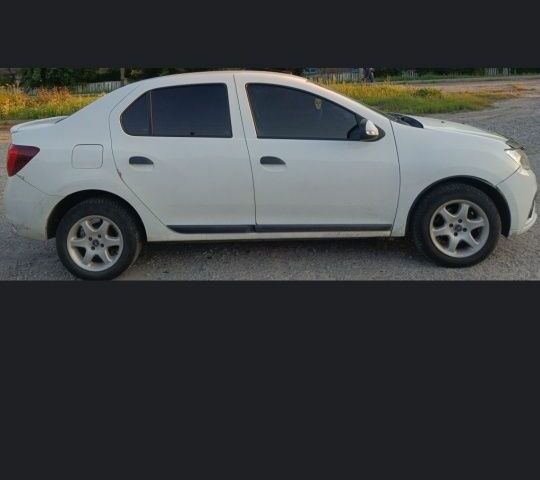 Білий Рено Логан, об'ємом двигуна 1.5 л та пробігом 270 тис. км за 6499 $, фото 2 на Automoto.ua