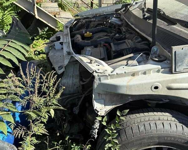 Білий Рено Логан, об'ємом двигуна 1.5 л та пробігом 250 тис. км за 3500 $, фото 8 на Automoto.ua