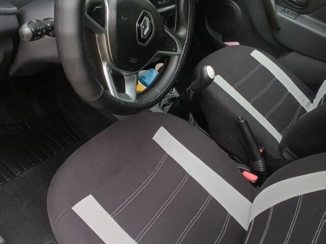 Білий Рено Логан, об'ємом двигуна 1.5 л та пробігом 270 тис. км за 6499 $, фото 4 на Automoto.ua