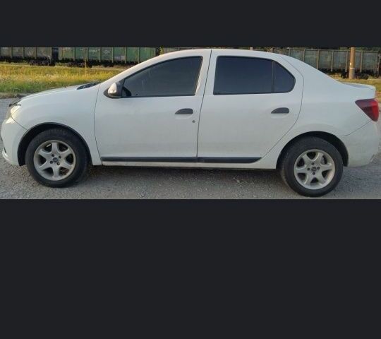 Білий Рено Логан, об'ємом двигуна 1.5 л та пробігом 270 тис. км за 6499 $, фото 3 на Automoto.ua