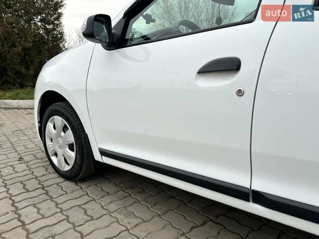 Білий Рено Логан, об'ємом двигуна 1.5 л та пробігом 127 тис. км за 7400 $, фото 16 на Automoto.ua