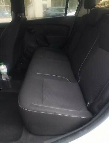 Білий Рено Логан, об'ємом двигуна 1.46 л та пробігом 138 тис. км за 6750 $, фото 6 на Automoto.ua