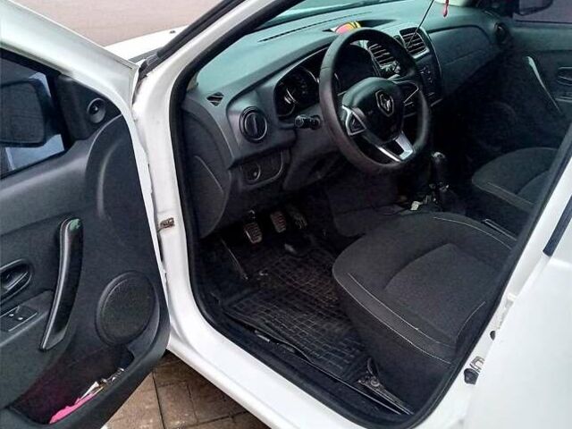 Белый Рено Логан, объемом двигателя 1.1 л и пробегом 164 тыс. км за 6000 $, фото 5 на Automoto.ua