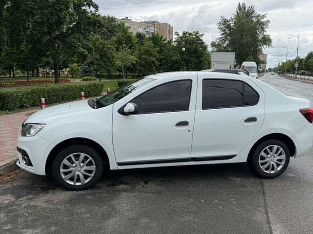 Білий Рено Логан, об'ємом двигуна 1.46 л та пробігом 280 тис. км за 6000 $, фото 24 на Automoto.ua