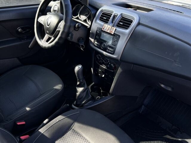 Білий Рено Логан, об'ємом двигуна 1.5 л та пробігом 233 тис. км за 6000 $, фото 17 на Automoto.ua