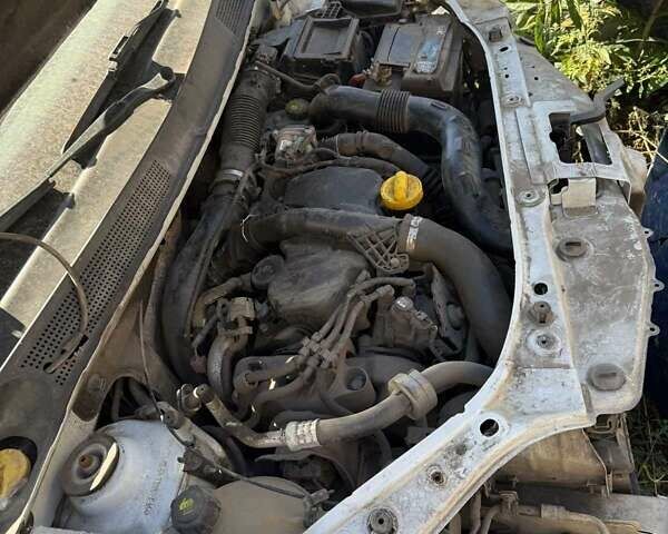 Білий Рено Логан, об'ємом двигуна 1.5 л та пробігом 250 тис. км за 3500 $, фото 1 на Automoto.ua
