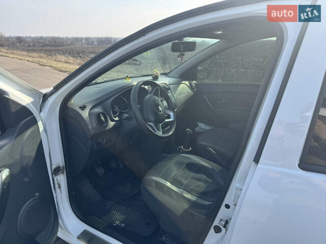 Белый Рено Логан, объемом двигателя 1.46 л и пробегом 165 тыс. км за 8600 $, фото 9 на Automoto.ua