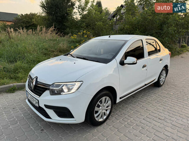 Белый Рено Логан, объемом двигателя 1.15 л и пробегом 200 тыс. км за 5200 $, фото 1 на Automoto.ua