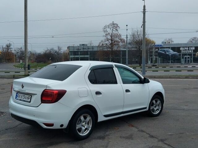 Білий Рено Логан, об'ємом двигуна 1.1 л та пробігом 261 тис. км за 5500 $, фото 1 на Automoto.ua