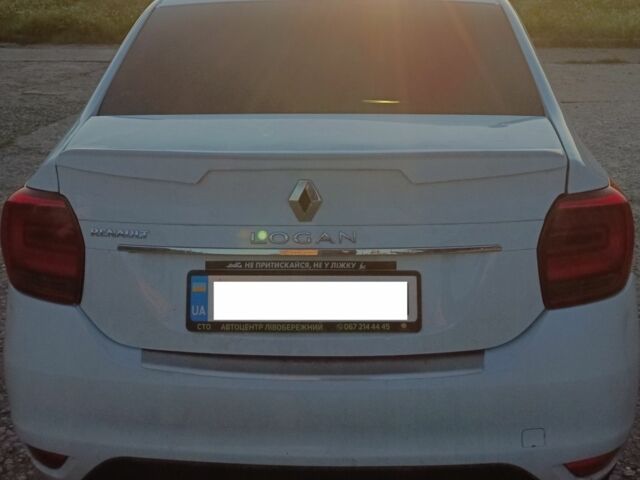 Белый Рено Логан, объемом двигателя 0 л и пробегом 270 тыс. км за 7199 $, фото 1 на Automoto.ua