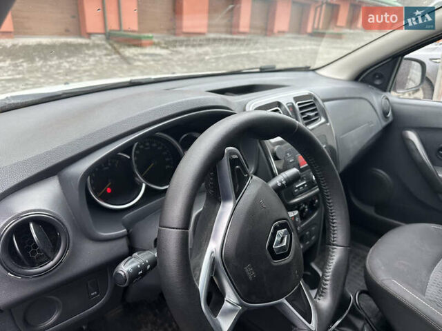 Белый Рено Логан, объемом двигателя 1.46 л и пробегом 237 тыс. км за 6500 $, фото 6 на Automoto.ua