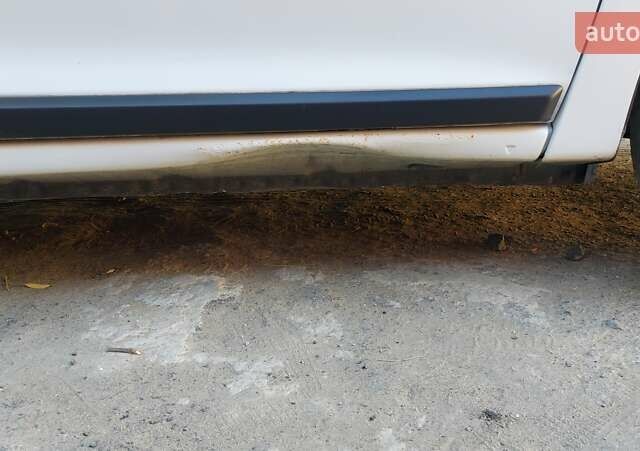 Белый Рено Логан, объемом двигателя 1 л и пробегом 388 тыс. км за 5000 $, фото 13 на Automoto.ua