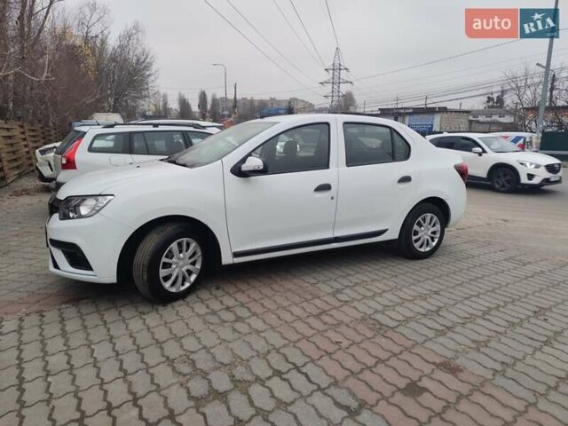 Білий Рено Логан, об'ємом двигуна 1.15 л та пробігом 109 тис. км за 6100 $, фото 4 на Automoto.ua