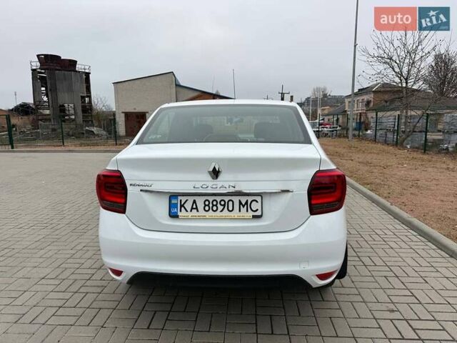 Білий Рено Логан, об'ємом двигуна 0.9 л та пробігом 67 тис. км за 7600 $, фото 5 на Automoto.ua