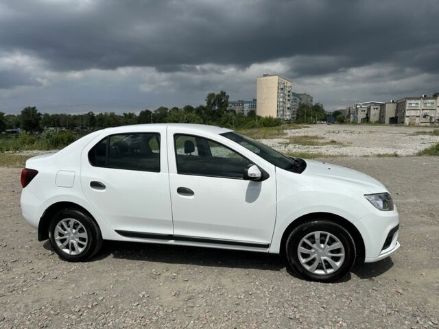 Білий Рено Логан, об'ємом двигуна 1.5 л та пробігом 145 тис. км за 8200 $, фото 2 на Automoto.ua