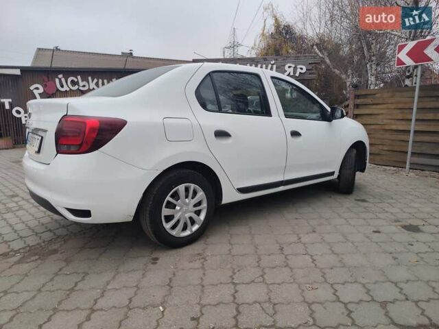 Білий Рено Логан, об'ємом двигуна 1.15 л та пробігом 109 тис. км за 6100 $, фото 1 на Automoto.ua