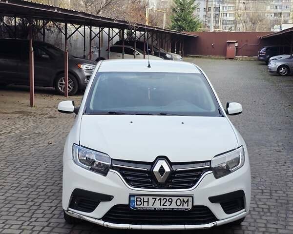 Белый Рено Логан, объемом двигателя 1.46 л и пробегом 290 тыс. км за 4499 $, фото 8 на Automoto.ua