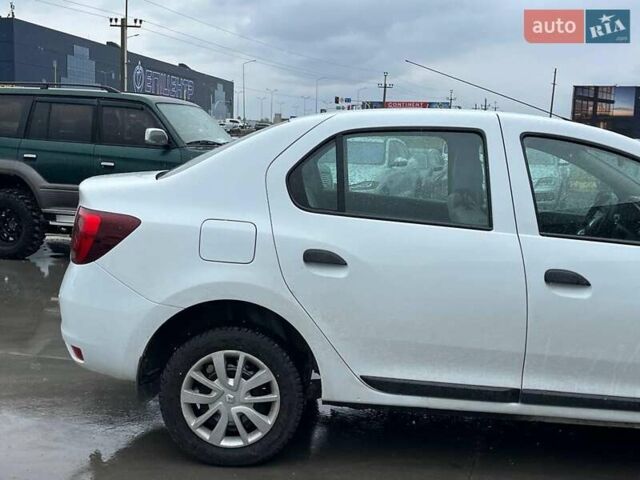 Белый Рено Логан, объемом двигателя 1.5 л и пробегом 253 тыс. км за 6900 $, фото 8 на Automoto.ua