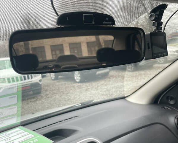 Білий Рено Логан, об'ємом двигуна 1.46 л та пробігом 269 тис. км за 7400 $, фото 8 на Automoto.ua