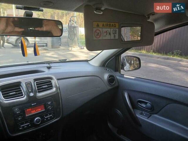 Білий Рено Логан, об'ємом двигуна 1.46 л та пробігом 101 тис. км за 8700 $, фото 20 на Automoto.ua