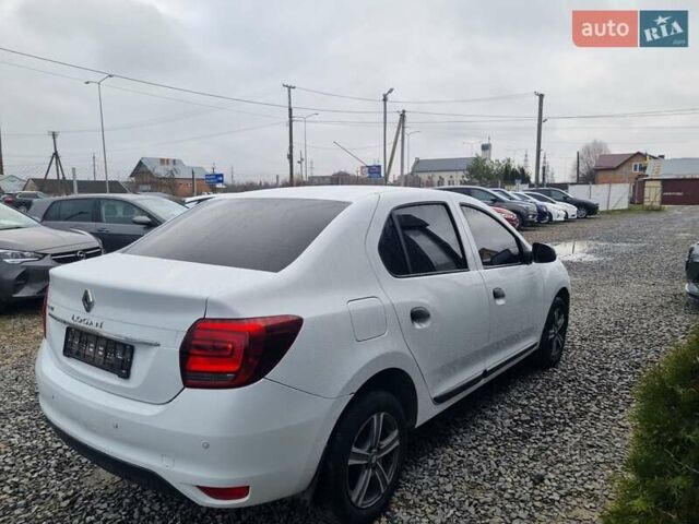 Белый Рено Логан, объемом двигателя 1 л и пробегом 86 тыс. км за 5800 $, фото 4 на Automoto.ua