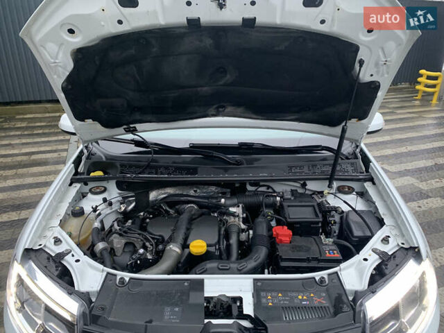 Білий Рено Логан, об'ємом двигуна 1.46 л та пробігом 153 тис. км за 7300 $, фото 17 на Automoto.ua