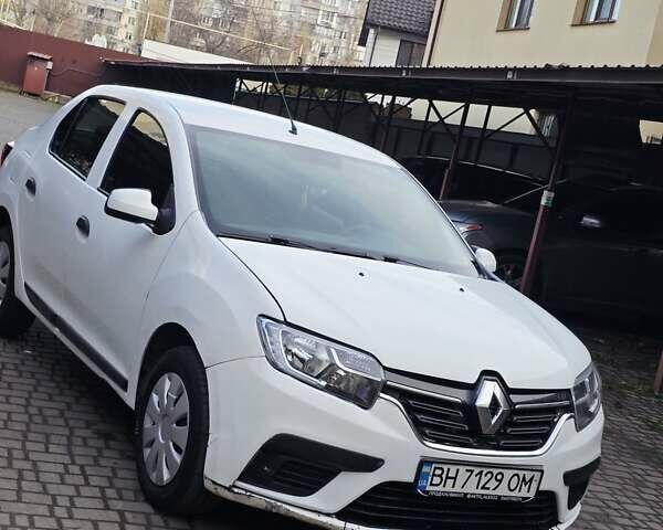 Белый Рено Логан, объемом двигателя 1.46 л и пробегом 290 тыс. км за 4499 $, фото 5 на Automoto.ua