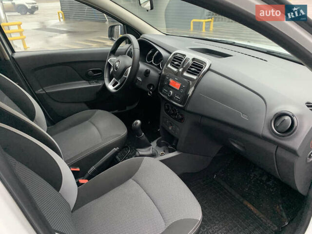 Білий Рено Логан, об'ємом двигуна 1.46 л та пробігом 153 тис. км за 7300 $, фото 8 на Automoto.ua